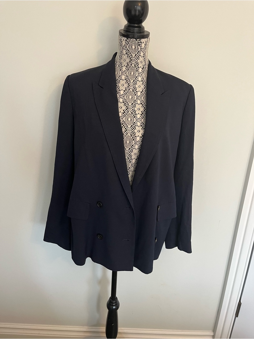 Aritzia Double-Breasted Navy Blazer - Picture 5 of 7